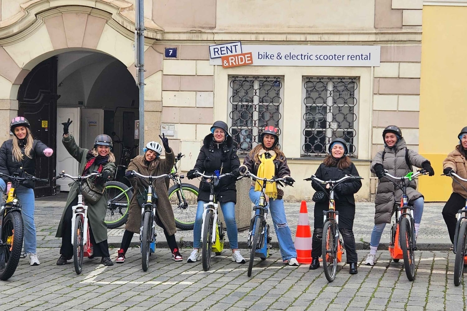 Старый город Праги: экскурсия на электросамокатах с гидом