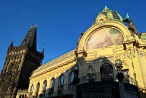 Prague: Old Town Guided Walking Tour and City Boat Ride