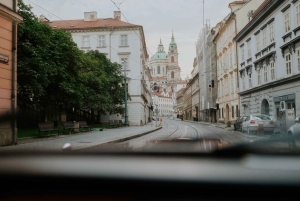 Praga: tour particular pela Cidade Velha em carro vintage