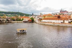 Prague: Party Tiki Boat Sightseeing Cruise with Drinks