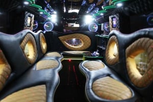 Praga: Traslado Privado en Hummer-Limusina
