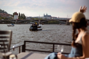 Praha: Yksityinen minijahtiristeily Vltava-joella