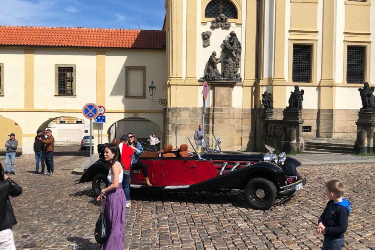 Prague: Private Old Town Tour by Vintage Car
