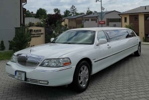 Prague: Private Party Lincoln Limo Transport