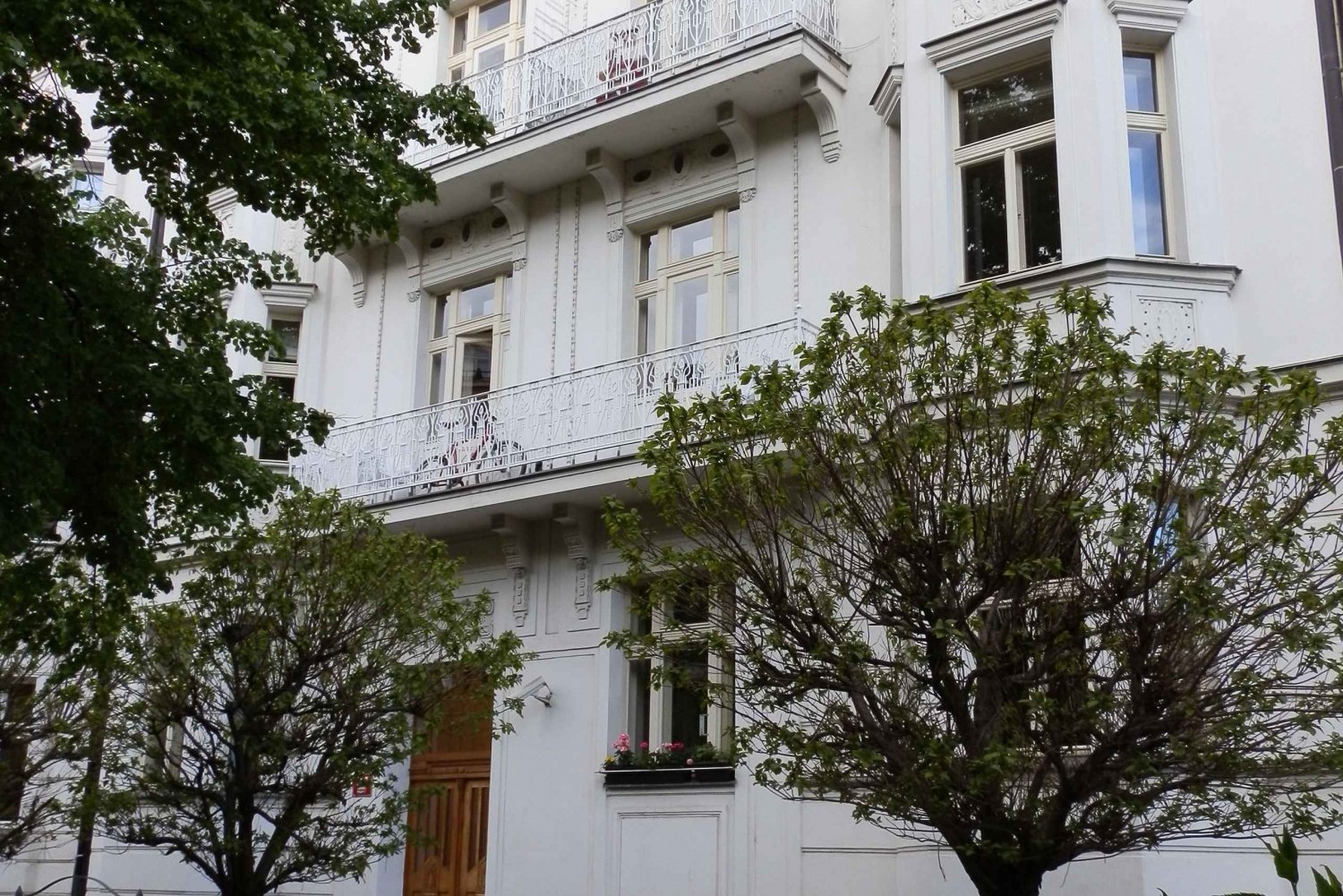 Prague: Private Prague Art Nouveau and Cubism Tour