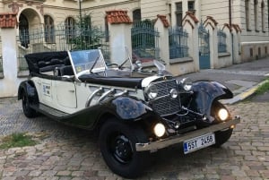 Prague: 90min Private Tour in Vintage Car, up to 6people!