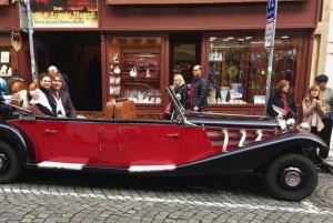 Praga: Prywatna wycieczka zabytkowym samochodem
