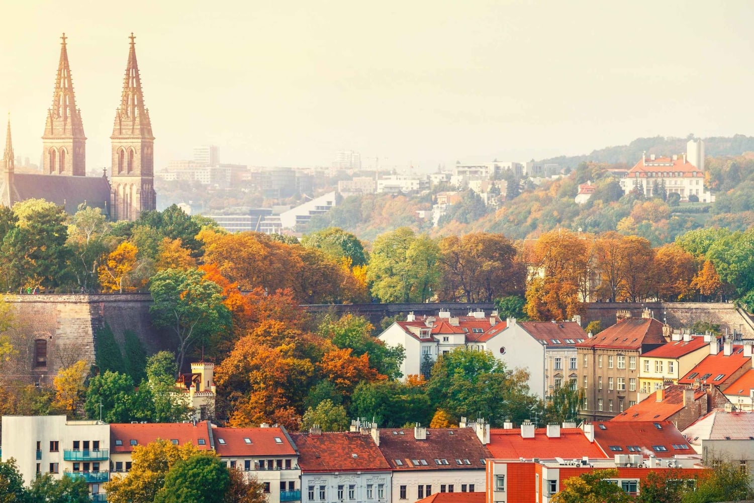 Praga: tour particular à fortaleza histórica de Vyšehrad