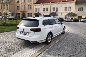 Prague: Private transfer to the airport (PRG)