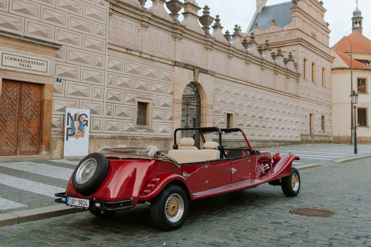 Prague: Old Town Private Vintage Car Tour