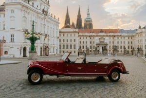 Prague: Old Town Private Vintage Car Tour