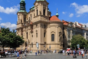 Praag: Russisch Praag met een gids die veel weet over geschiedenis