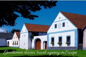 Прага: монастырь Сазава, замок Глубока и тур по Крумлову