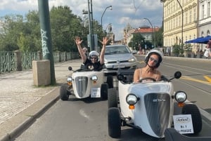 Prague: Sightseeing Tour in a Mini Hot Rod