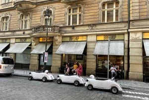 Prague: Sightseeing Tour in a Mini Hot Rod