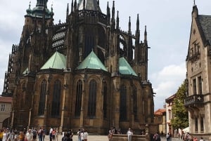 Prag: Skip køen-billet til slottet og valgfri audioguide