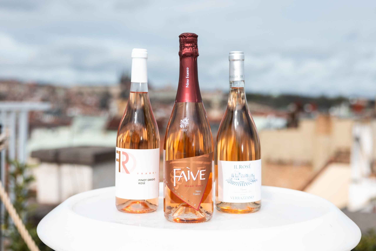 Praha: Sky Bar Aperitivo Meny med drikke og panoramautsikt