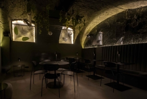 Prague Smoke-Infused Cocktail Tasting in a Hidden Bar for 2