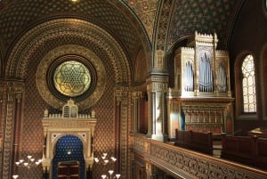 Prague: Synagogues and Jewish Quarter Private Walking Tour