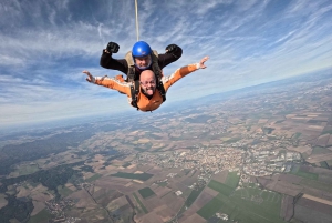Prague: Tandem Skydiving 14,000ft over Prague with Transfers
