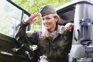 Prag: Kørsel i militærkøretøjet Tatra T-815