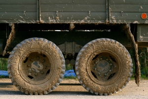 Prag: Kørsel i militærkøretøjet Tatra T-815