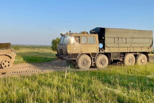 Prag: Kørsel i militærkøretøjet Tatra T-815