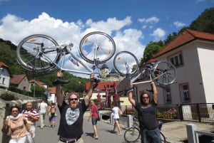 Coutryside bike tour to Karlstejn Castle.