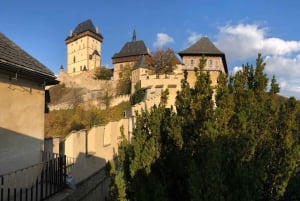 Coutryside bike tour to Karlstejn Castle.