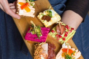 Prague: Traditional Czech Food Tour with Local Guide