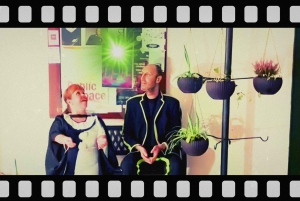 Prag: Interaktivt show i det underjordiske Black Light Theatre