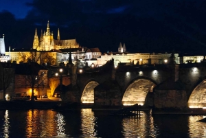 Прага: круиз в День святого Валентина с ужином и просекко