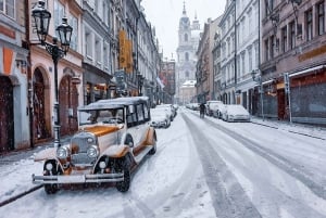 Prague: 1-Hour Vintage Car Tour