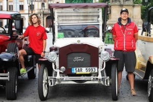 Prague: 1-Hour Vintage Car Tour