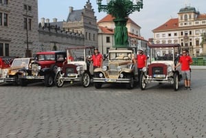 Prague: 1-Hour Vintage Car Tour