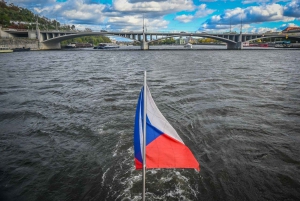 Prague: Vltava River Cruise in Jazz Style and Commentary