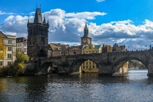 Prague: Vltava River Cruise in Jazz Style and Commentary