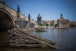 Prague: Vltava River Evening Dinner Cruise