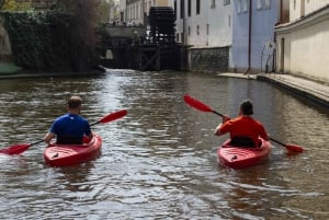 Prague: Vltava River Kayak Tour with Guide