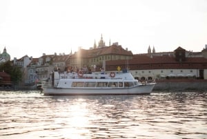 Prague: Vltava River Private Boat Party with Drinks