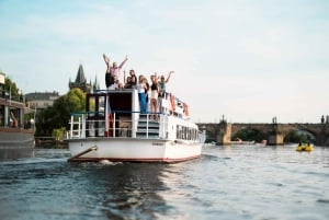 Prague: Vltava River Private Boat Party with Drinks