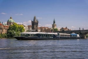 Praag: sightseeing-rondvaart over de rivier de Moldau