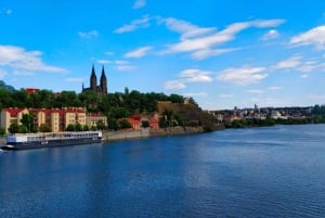 Prague: Vyserad Medieval Castle and Pragues TV Tower