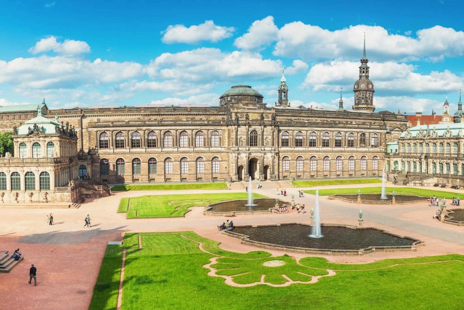 Private day trip: Prague to Dresden, English Speaking driver