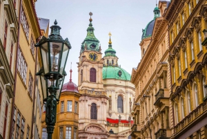Tour privato del centro storico di Praga con la torre della televisione di Zizkov