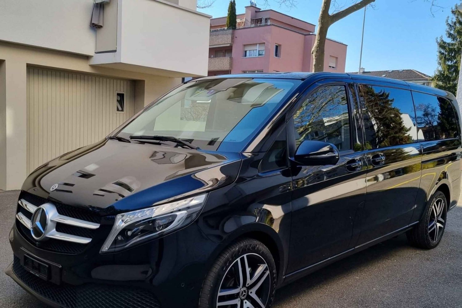 Prague: PRG Airport to City Centre|Hotels Private Transfer