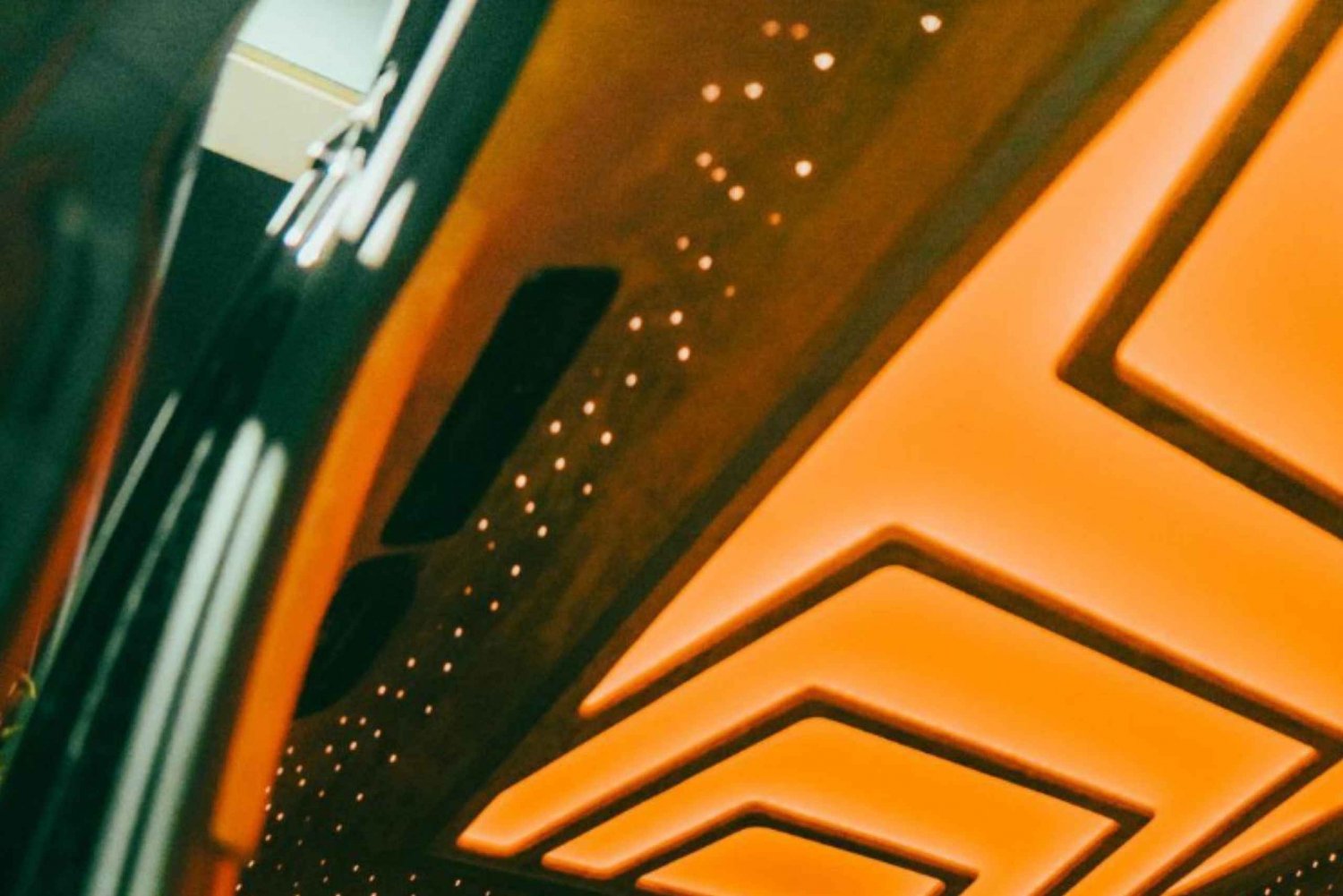 Prague: PRG Airport to City Centre|Hotels Private Transfer