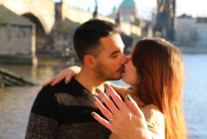 Professionelt fotoshoot på Karlsbroen og Kampa-øen