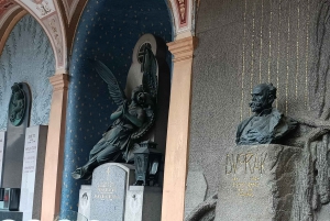 Real life in Prague - Easy Walk from Vysehrad to Vyton