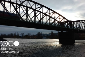 Real life in Prague - Easy Walk from Vysehrad to Vyton